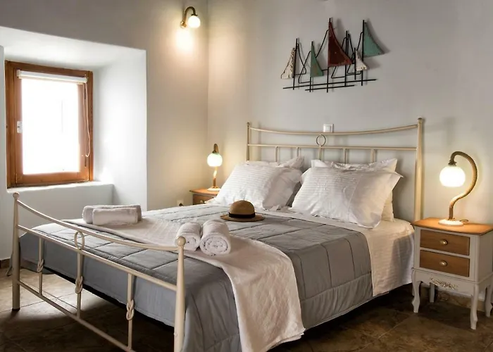 Gavrion's Nest - Premium Cycladic 別荘