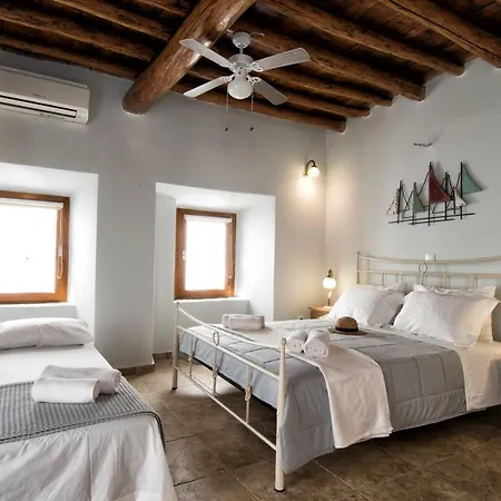 Casa vacanze Gavrion's Nest - Premium Cycladic Gavrio